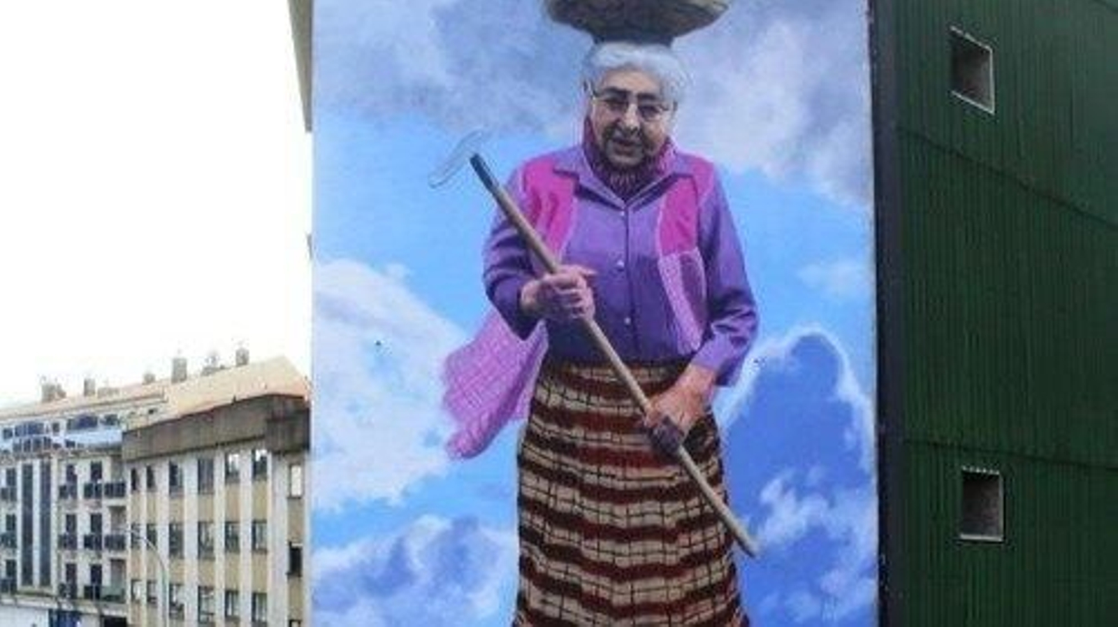 El mural se encuentra en uno de los edificios de la entrada de Arcade.