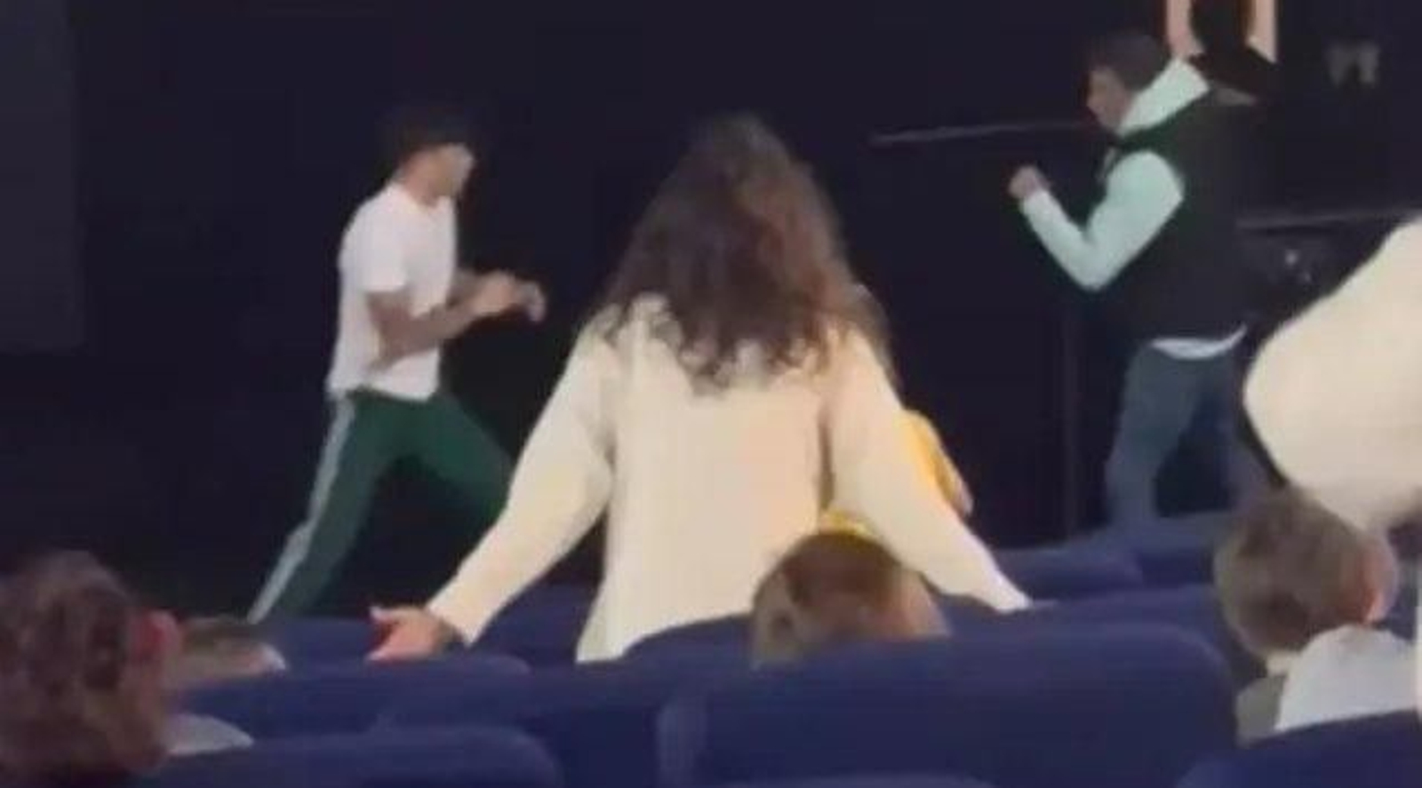 El enfrentamiento entre los dos hombres. // X (@cerciarmy_)