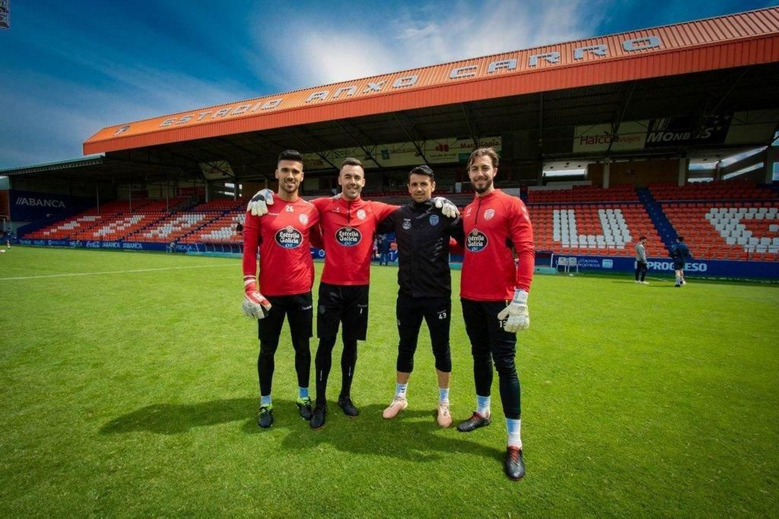 El excéltico Roberto es el entrenador de porteros del Lugo.