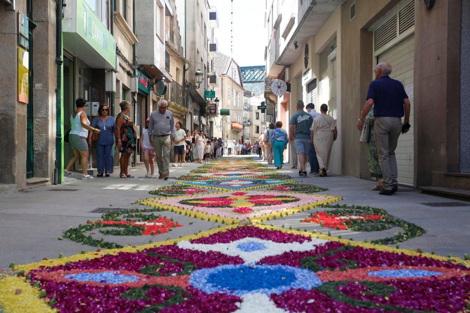 Danza das Espadas y Baile das Penlas, en Redondela.