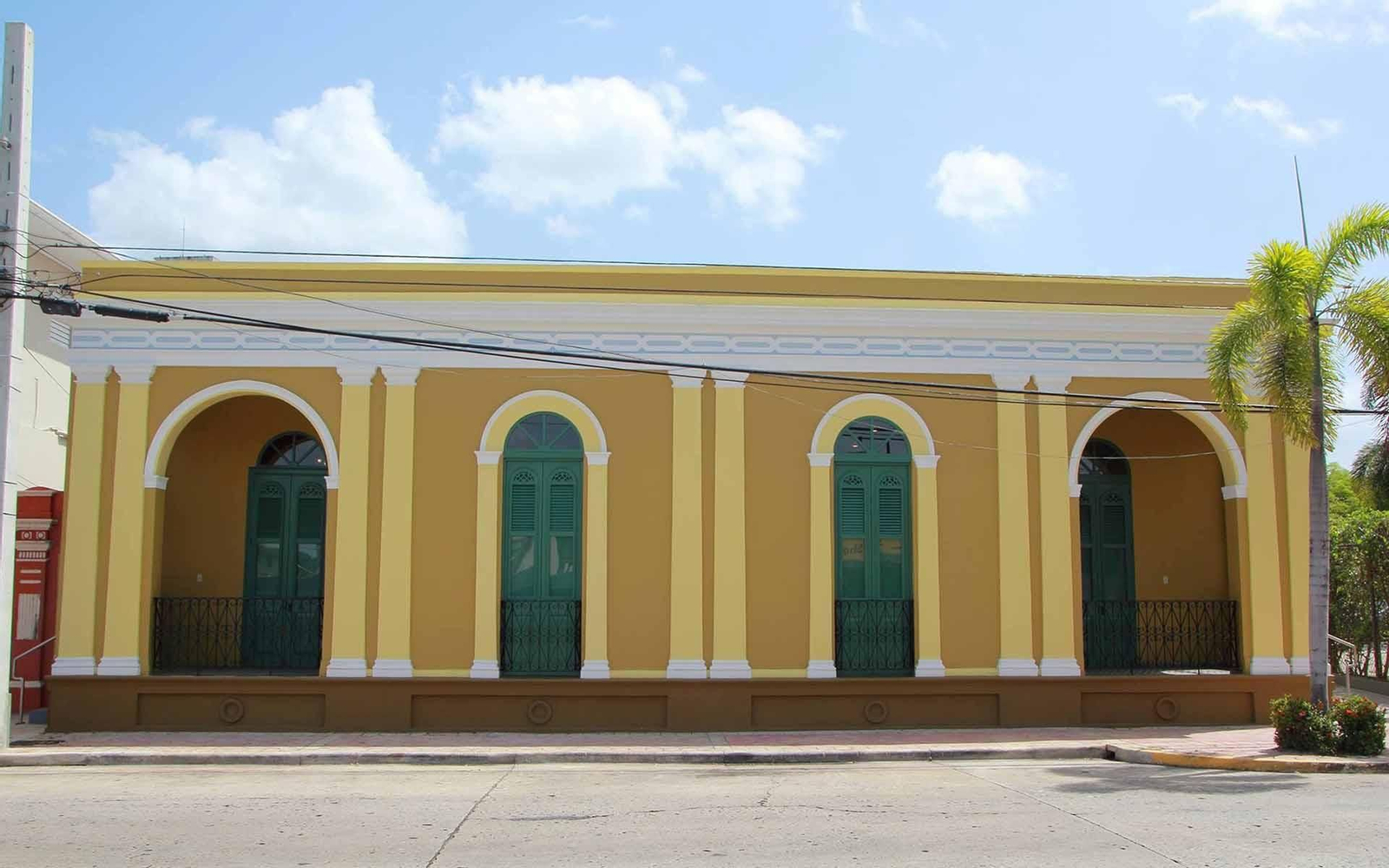 Fotografía cedida por el Museo Casa Pilar Defilló donde se aprecia la fachada de su sede localizada en el Municipio de Mayagüez, al oeste de Puerto Rico. EFE/Museo Casa Pilar Defilló