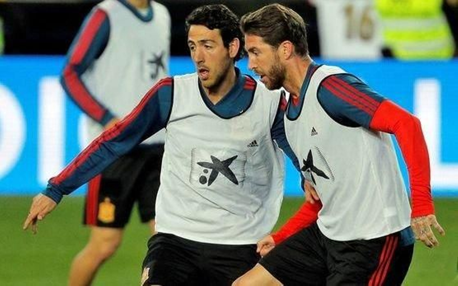Dani Parejo y Sergio Ramos, en un entrenamiento de la selección española de Luis Enrique.
