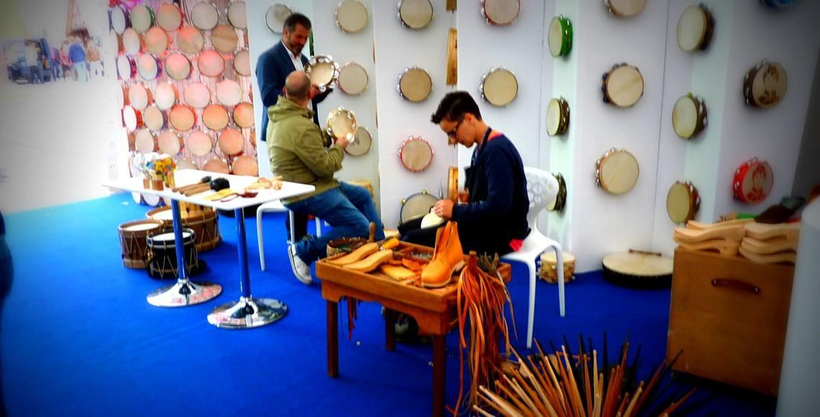 Taller de artesanía gallega, con motivo de "Galicia, Pórtico Universal", en Hamburgo.