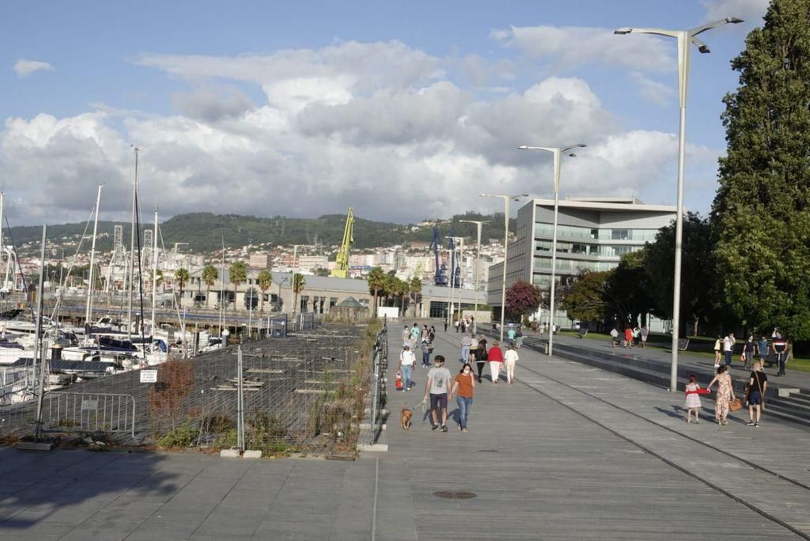 El Puerto adjudicó por 8 millones la obra de los paseos de madera y piedra y el carril-bici.