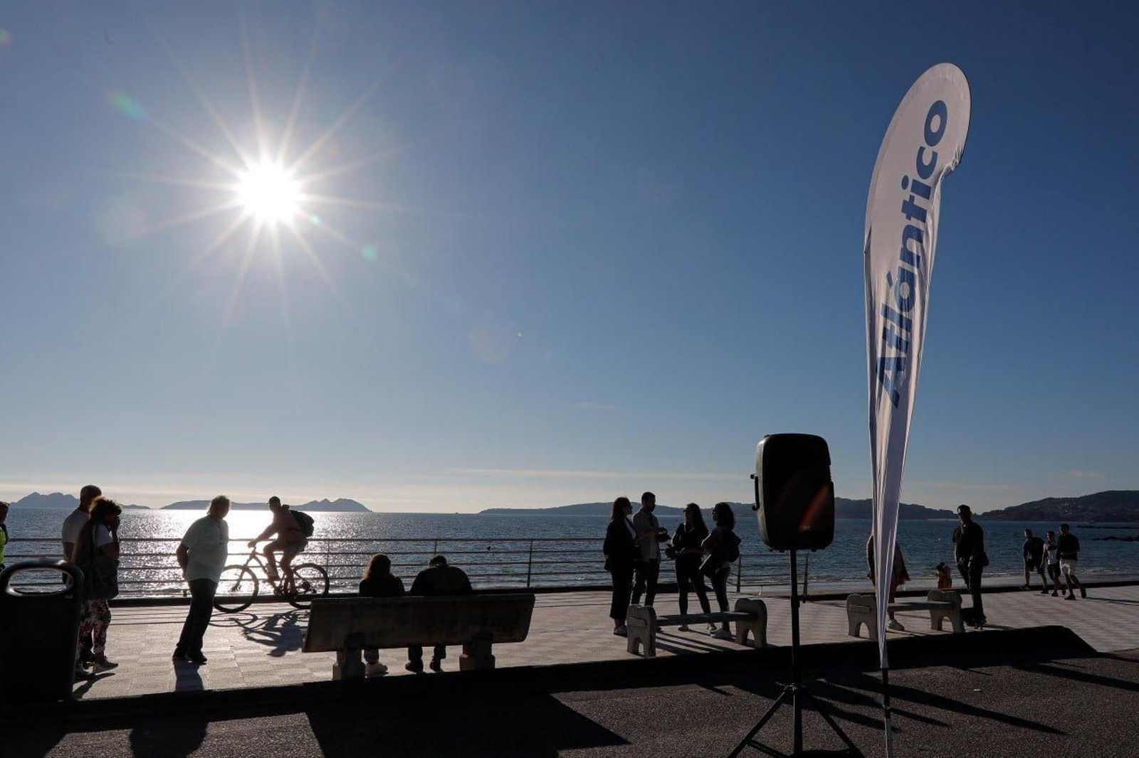 La sesión de +Deporte Atlántico de yoga en Samil.