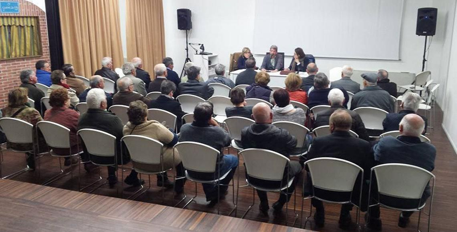 Jornada informativa de la Asociación de Retornados del Ulla-Umia, en el Lérez.