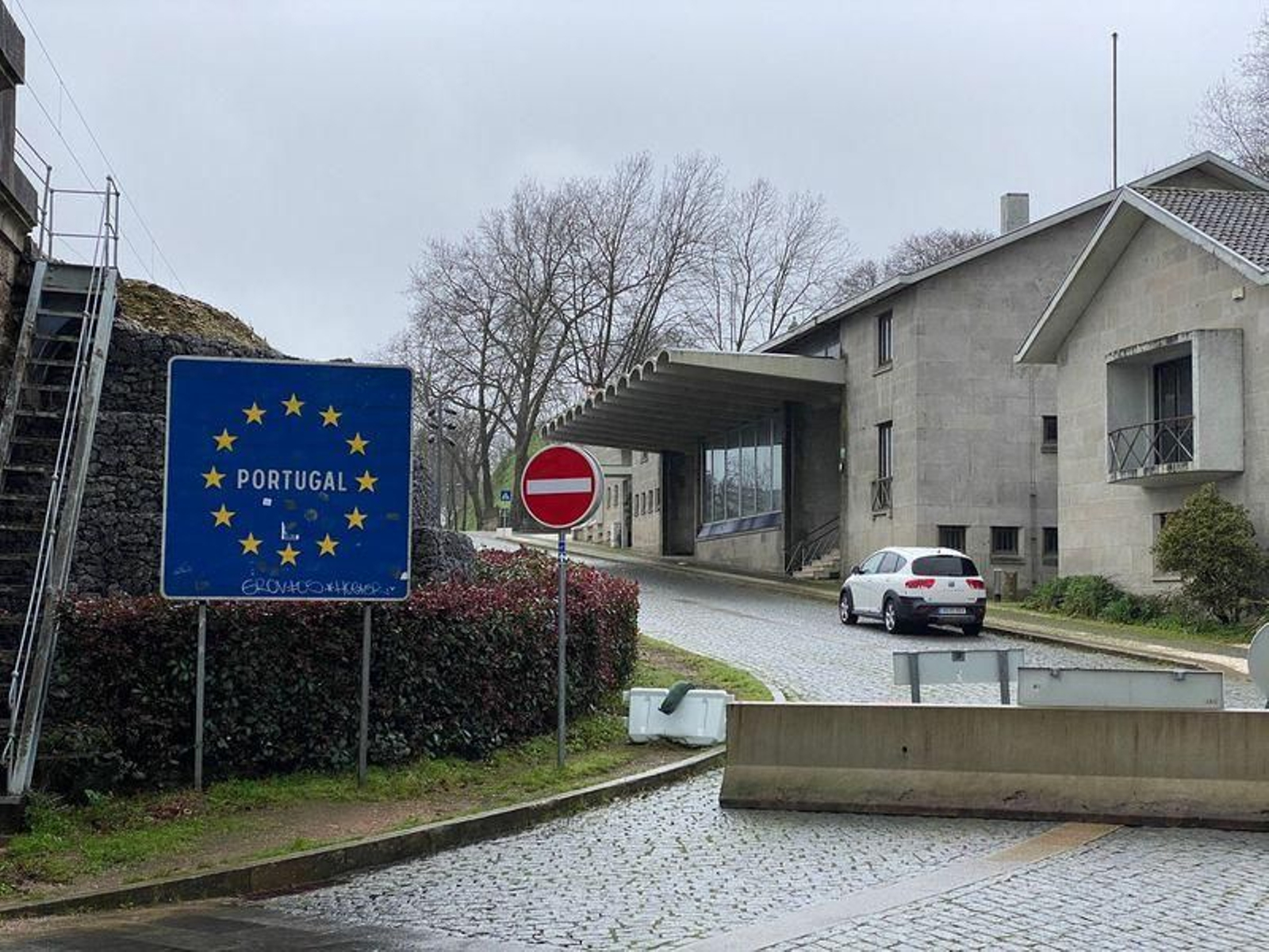 Se restablecen controles fronterizos entre España y Portugal // Alberte