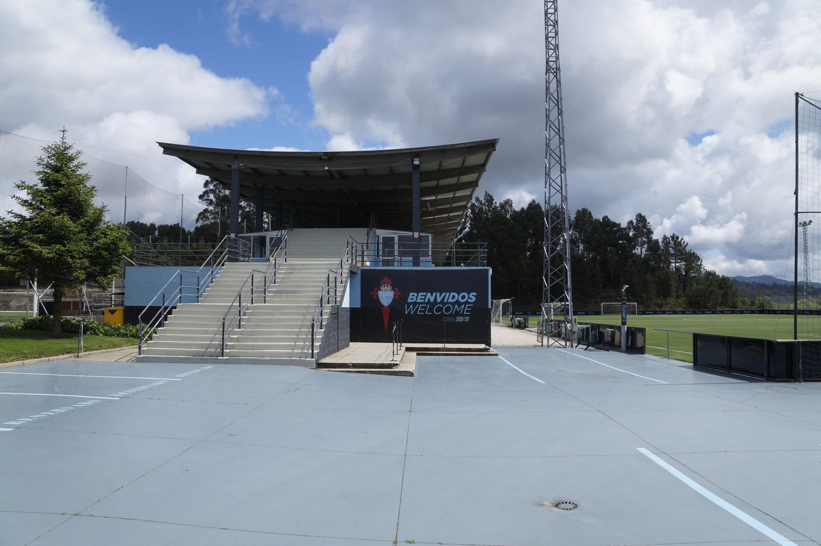 A Madroa fue mejorando sus instalaciones con el paso de los años, especialmente con el cambio de siglo.