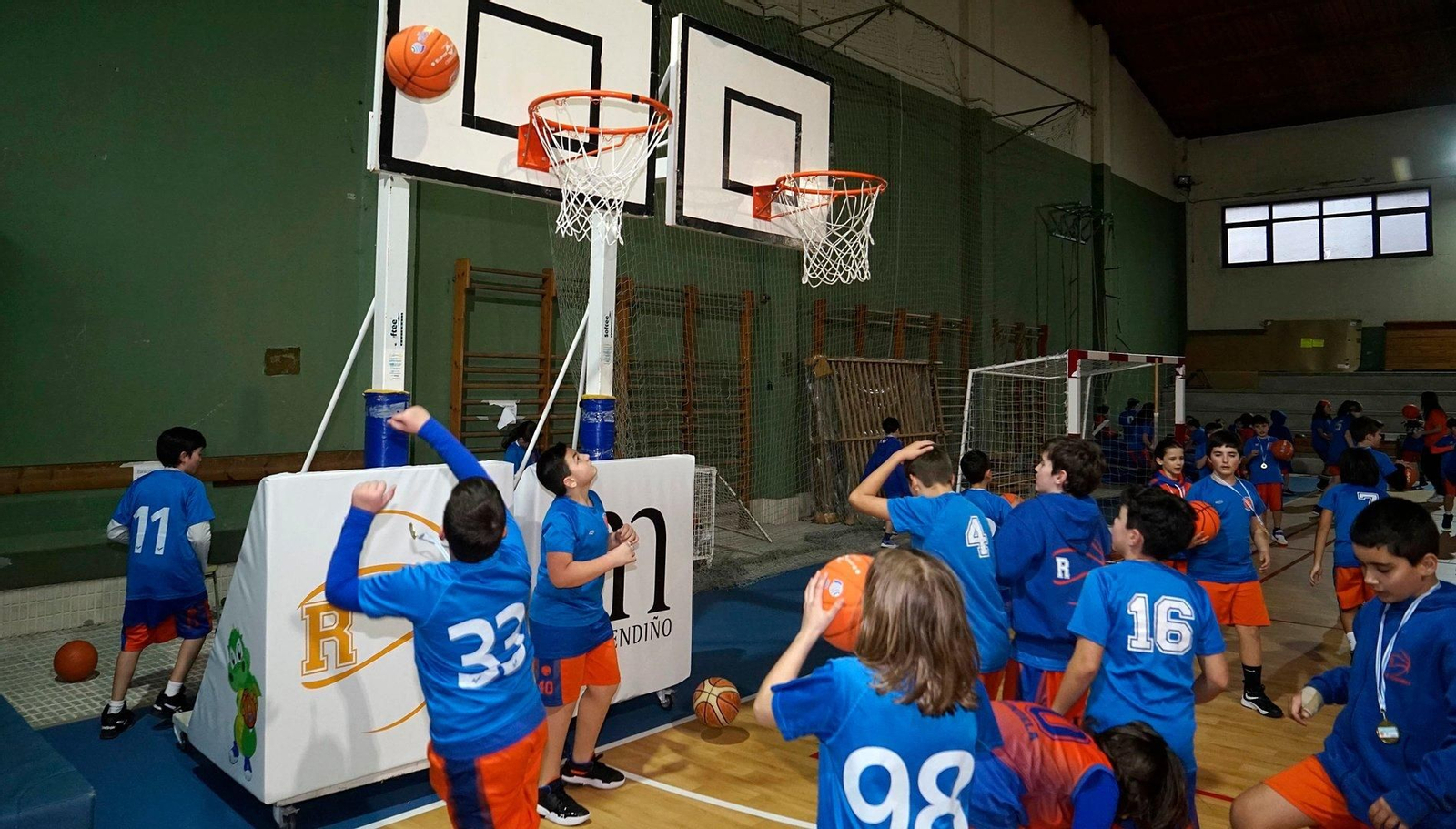 Exhibición de baloncesto en Redondela.