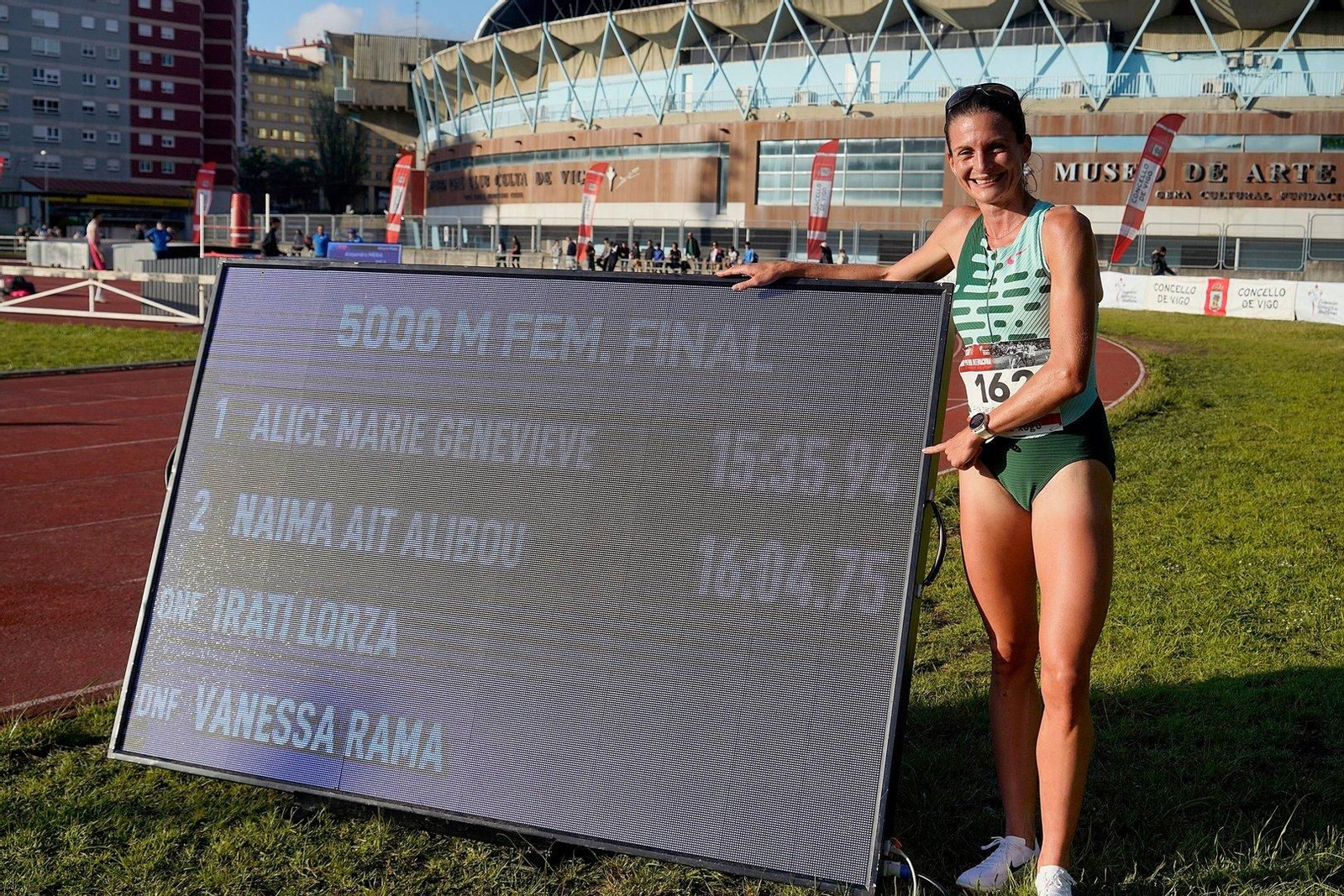 Alice Finot presume de marca en el Gran Premio Cidade de Vigo de atletismo.