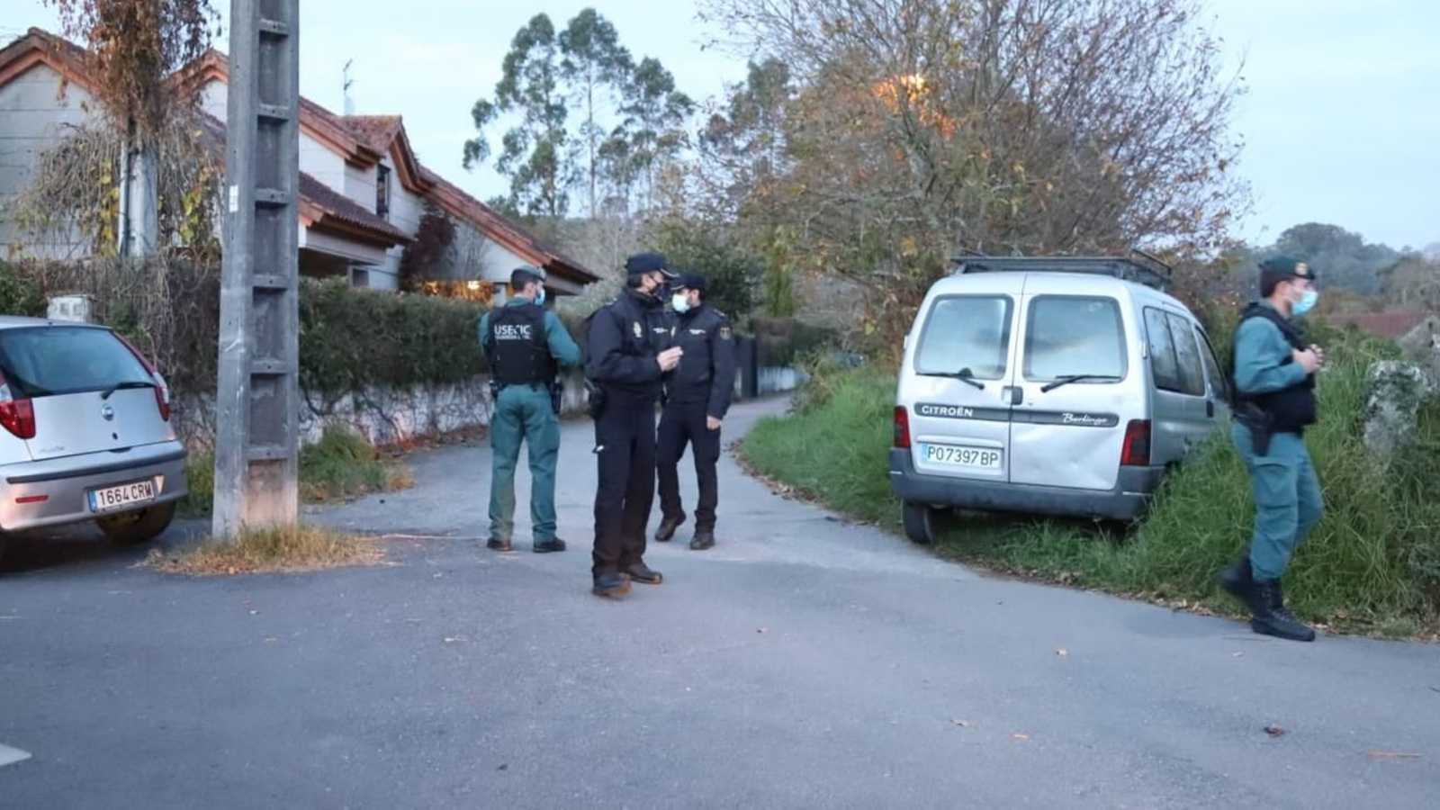 La Guardia Civil y Policía Nacional en el lugar del suceso