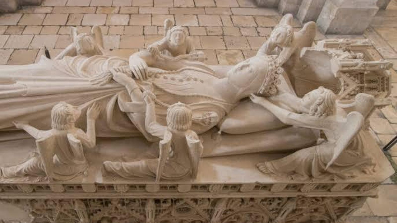 Sepulcro de Inés de Castro