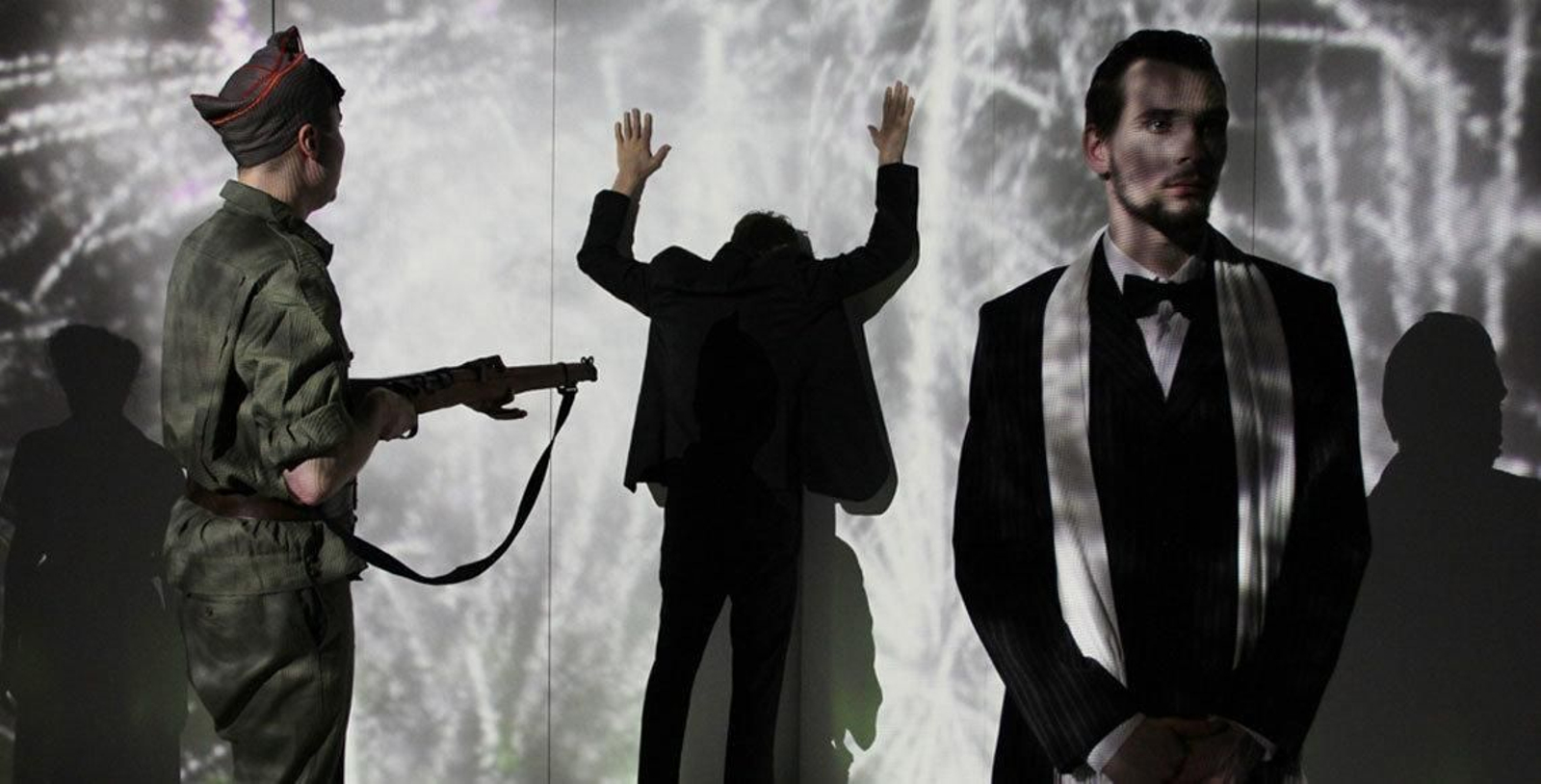 El Teatro del Arte Chéjov de Moscú acogió "La Noche del Teatro Español", una velada en la que actores rusos representaron "La piedra oscura" de Alberto Conejero y "Haz click aquí" de José Padilla.