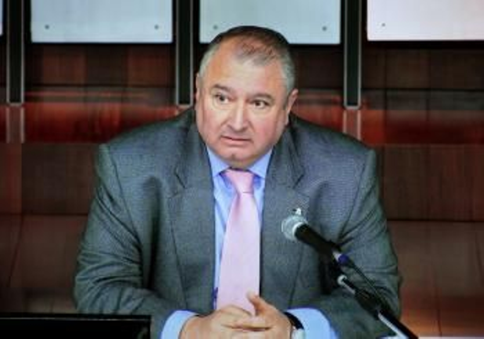 Imagen tomada del circuito de televisión de la sala de prensa de Ángel del Real Abella