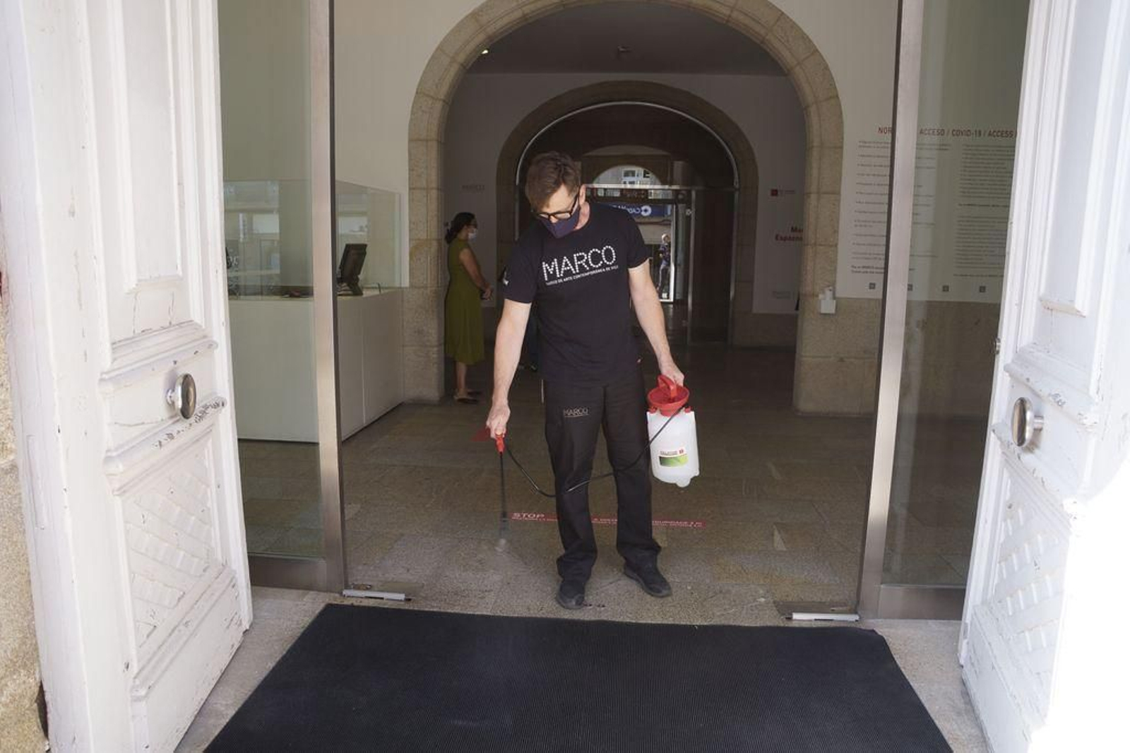 La desinfección de las instalaciones es constante y a demanda.