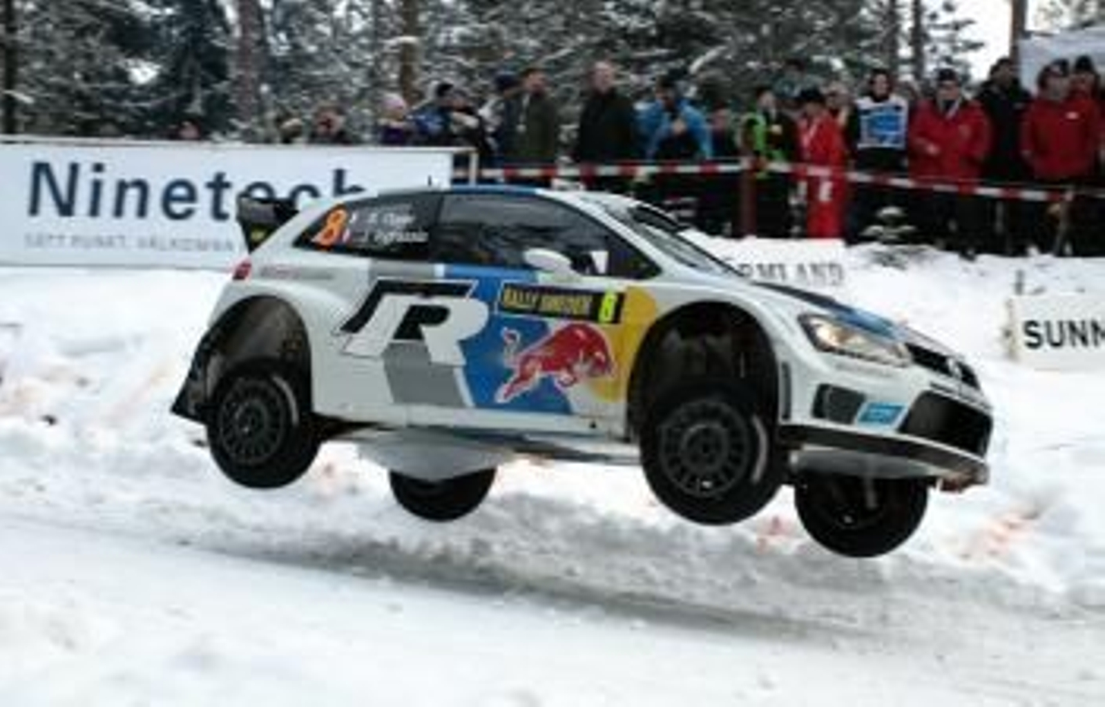 Sebastien Ogier a bordo del Polo WRC en el mítico Colin´s Crest (Foto: Andrés H.-Cachalvite)