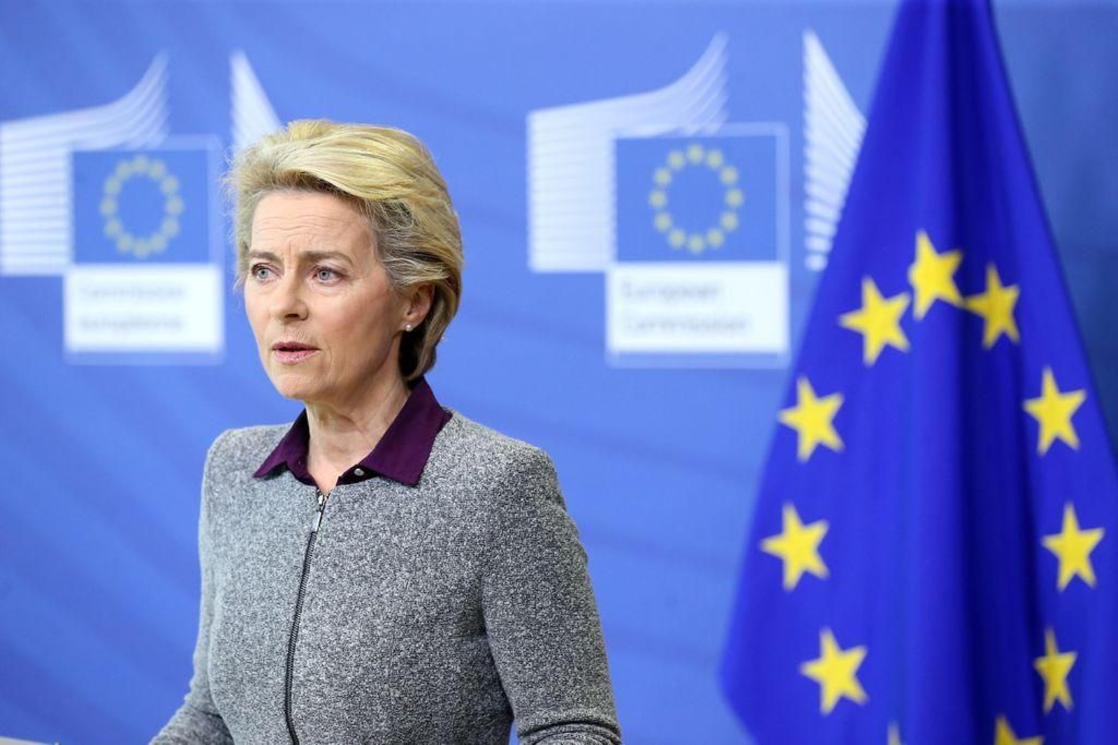 La presidenta de la Comisión Europea, Ursula von der Leyen, en una rueda de prensa.