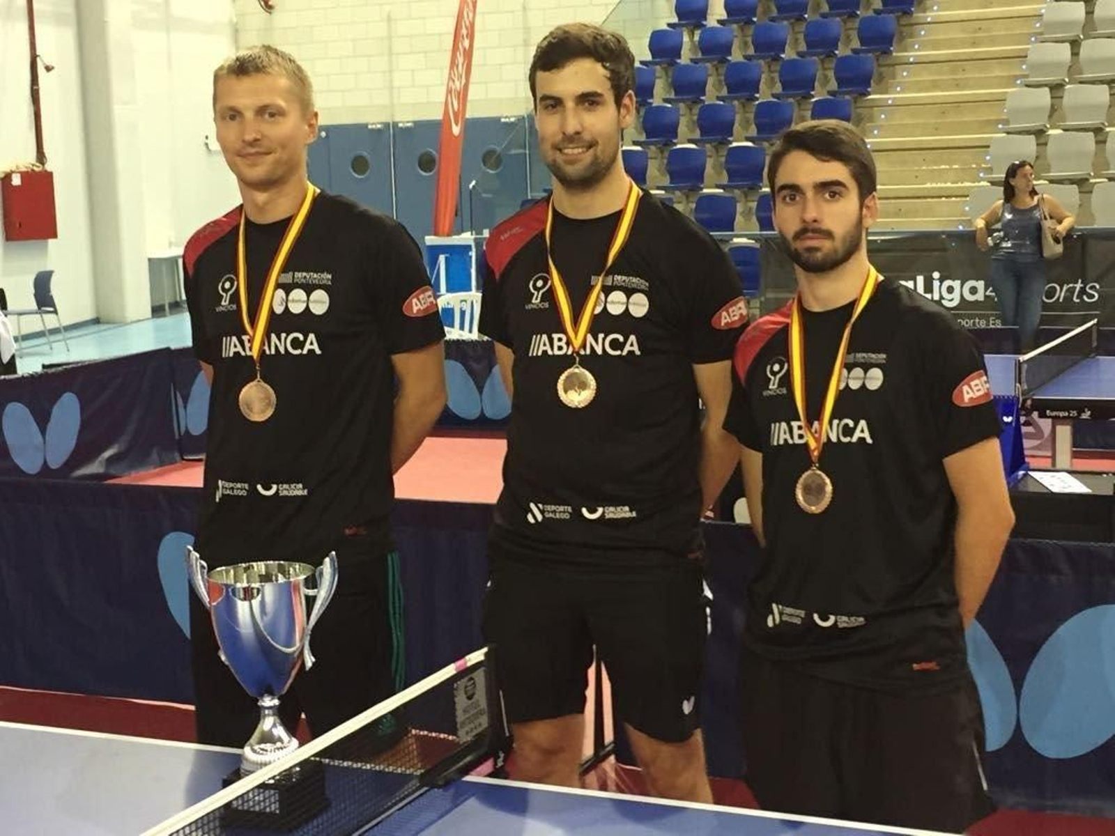 Ievgen Pryshchepa, Moisés Álvarez y Martín Pintos del Vincios, después de lograr el bronce en la copa.
