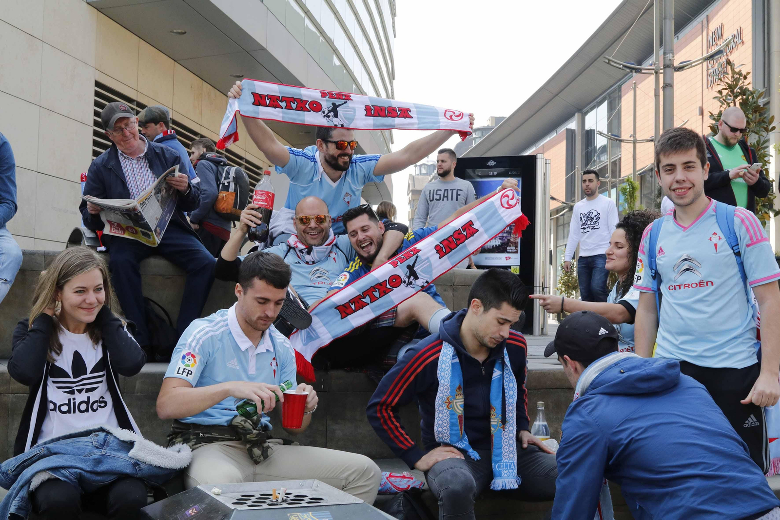 El viaje de la afición celeste a Manchester, el 11 de mayo de 2017. // J.V. Landín