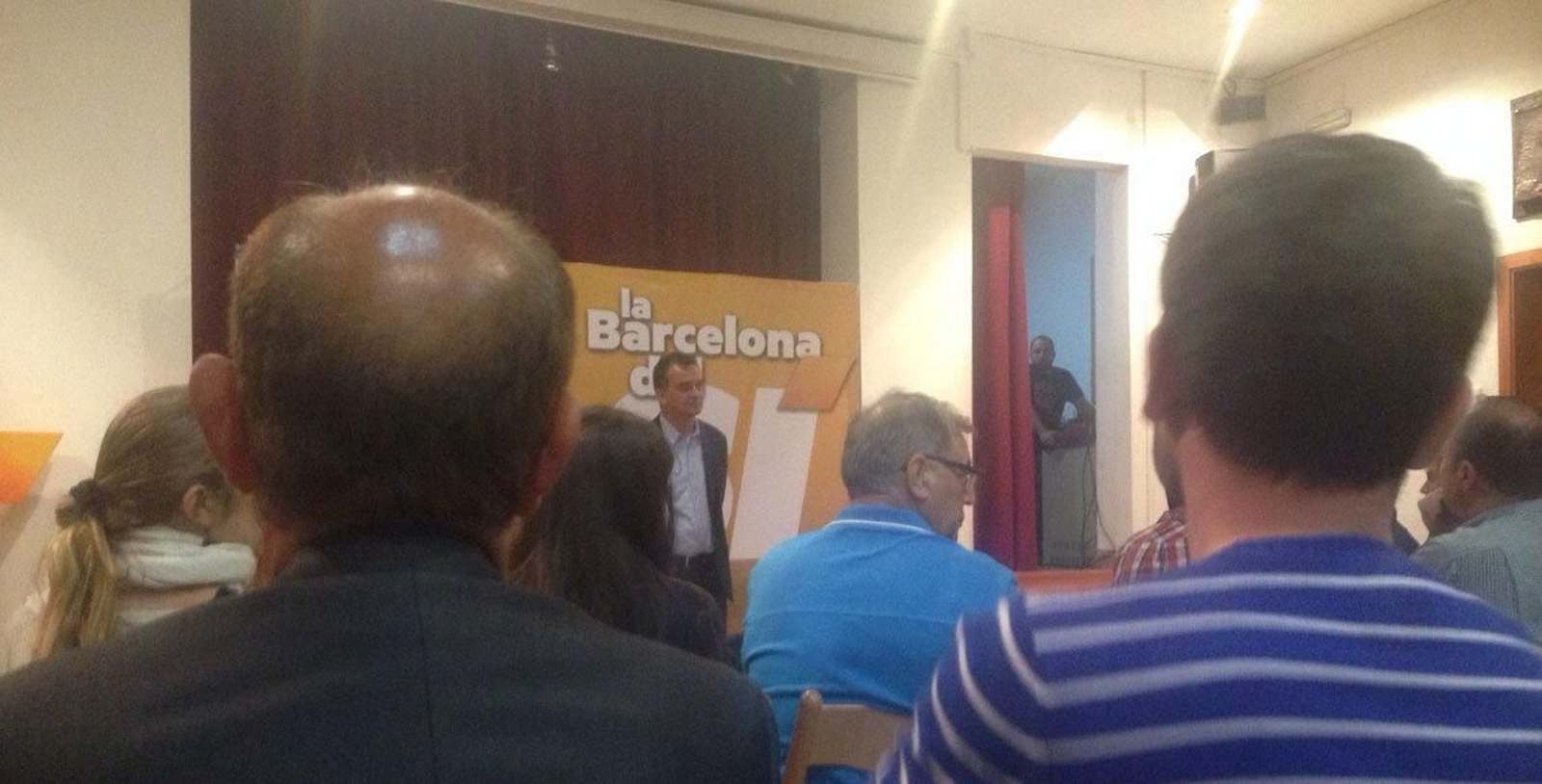 Mitin de Alfred Bosch en las instalaciones del Centro Gallego de Barcelona.