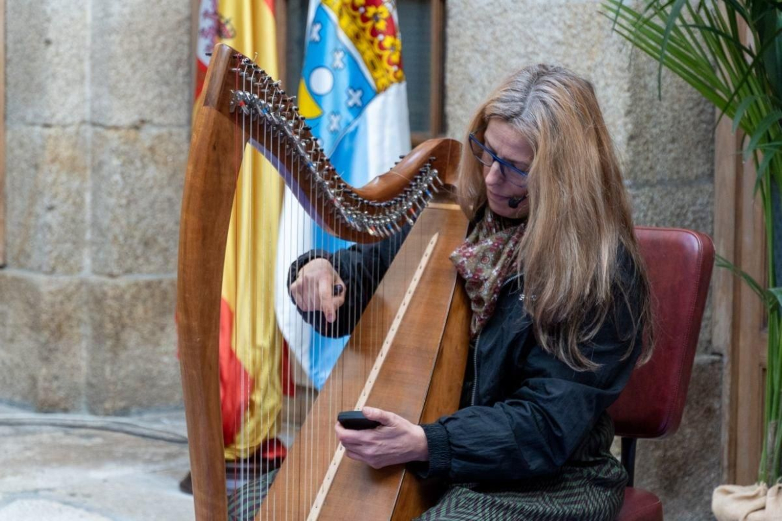 Imagen de la artista Marta Quintana durante una de sus actuaciones.