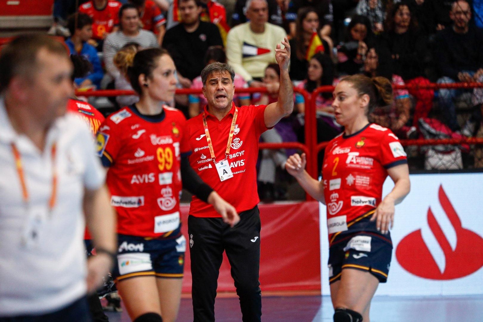 España-Azerbaiyán balonmano femenino en Porriño.