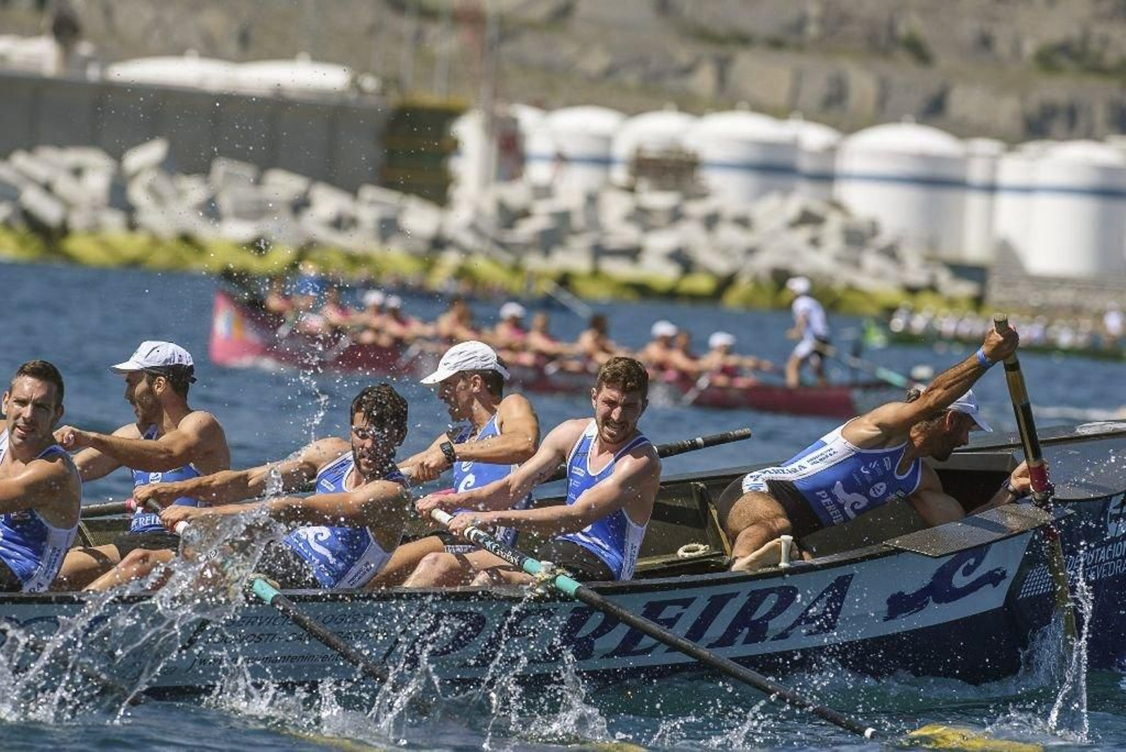 Suso Hermelo mete a pican cunha ceavoga de Tirán Pereira.