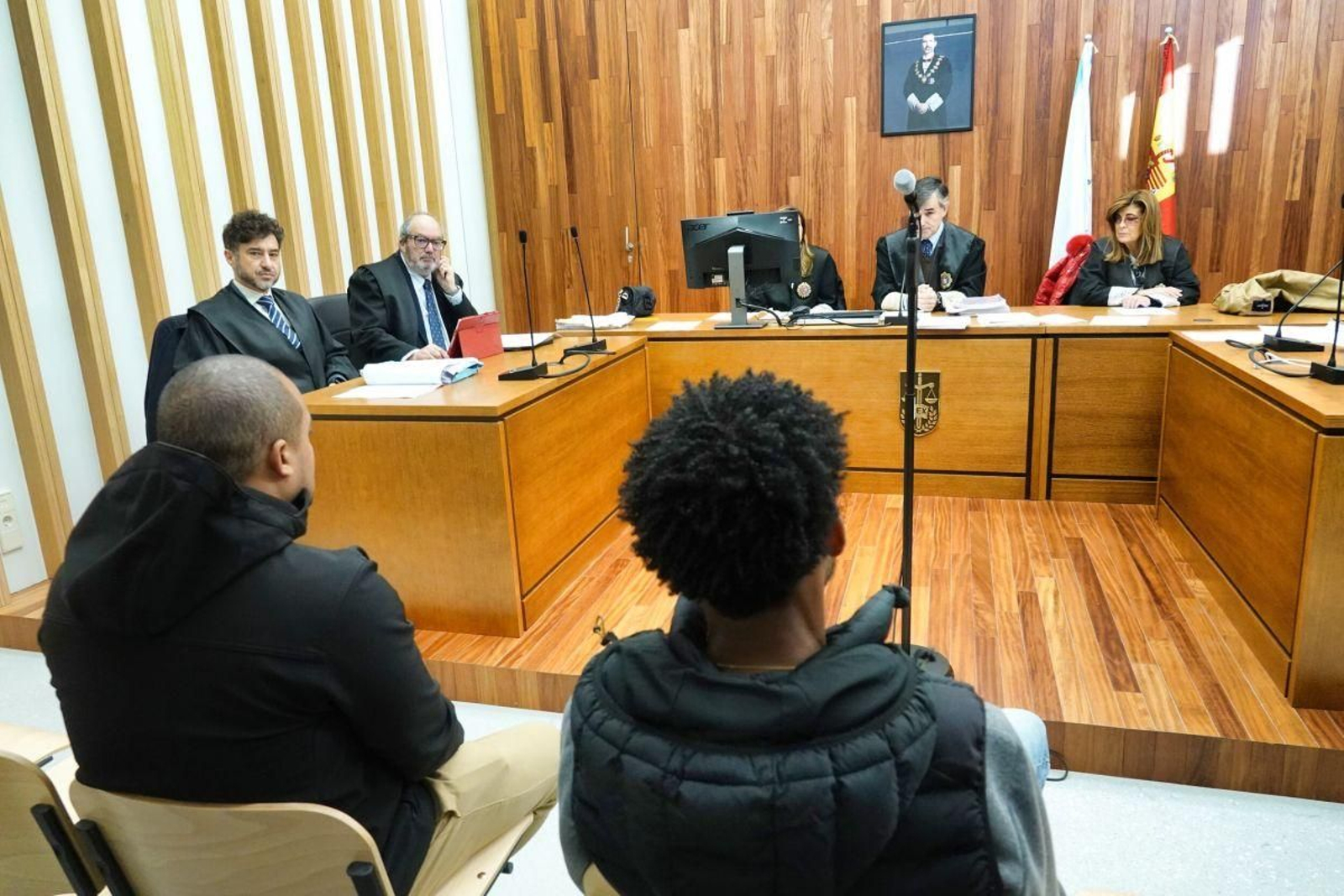 Los dos condenados, ayer en la vista por conformidad.