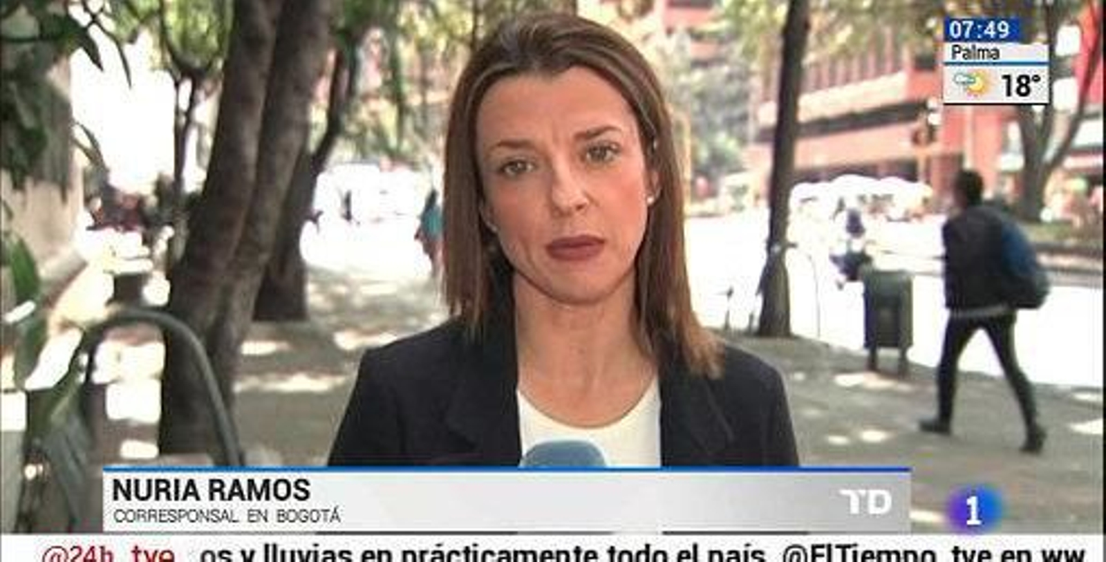La periodista Nuria Ramos desplazada a Venezuela y retenida junto sus compañeros durante 14 horas en el aeropuerto