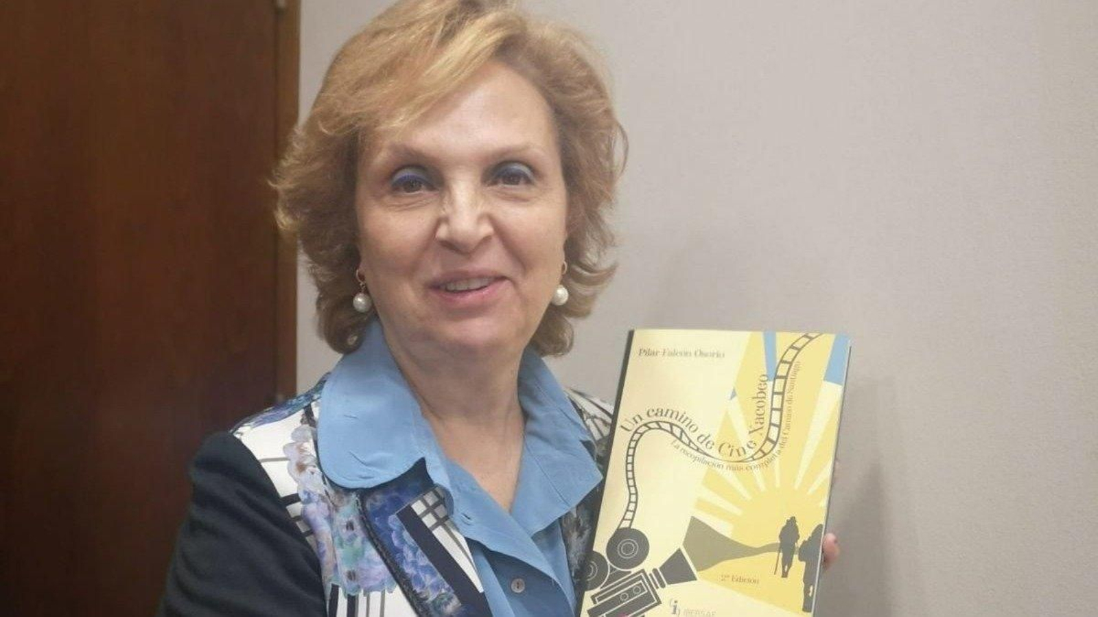 Pilar Falcón presentará hoy su libro en Vigo.