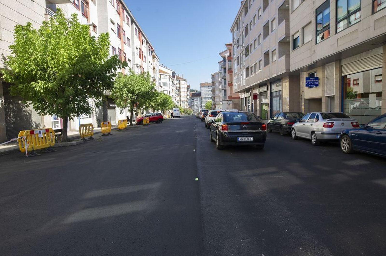 Las obras del Concello se limitan a actuaciones menores como el asfaltado de Francisco de Moure.