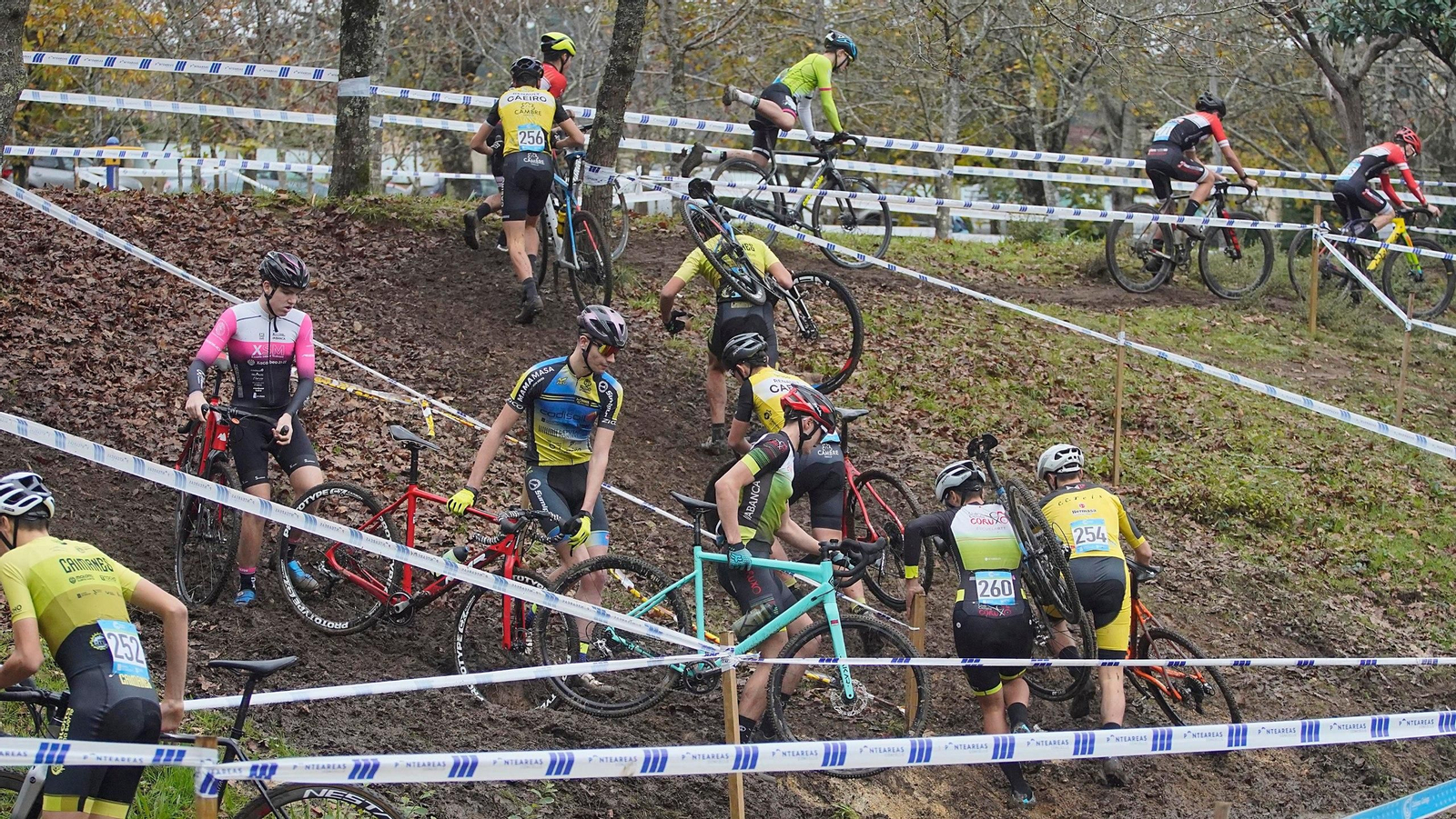 Ciclocross en Ponteareas.