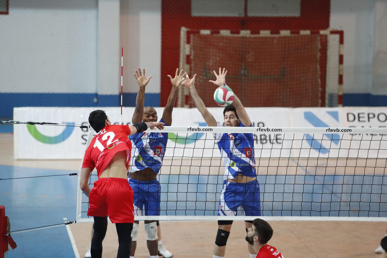 El Club Vigo perdió la semana pasada en casa ante el Dumbría.