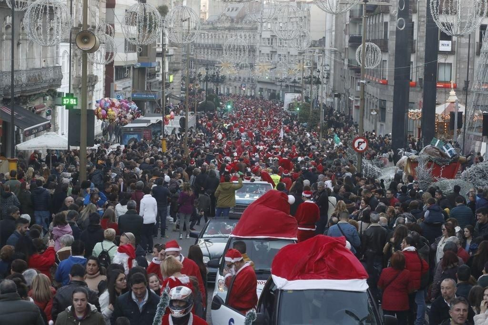 La papanoelada motera toma las calles de Vigo 21