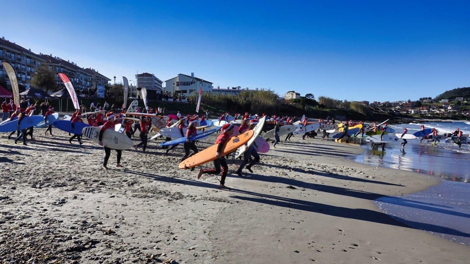 Papanoelada surfera en Patos.