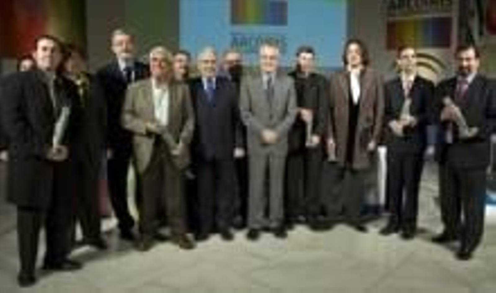 José Antonio Griñán, con los premiados.