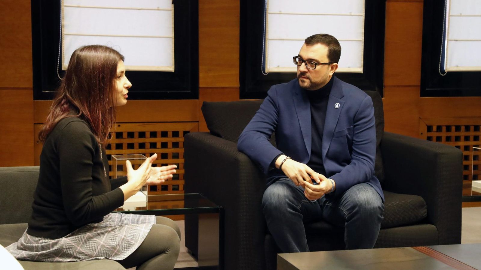 El presidente del Principado, Adrián Barbón y la presidenta del CGCEE a principios de este año en Oviedo.
