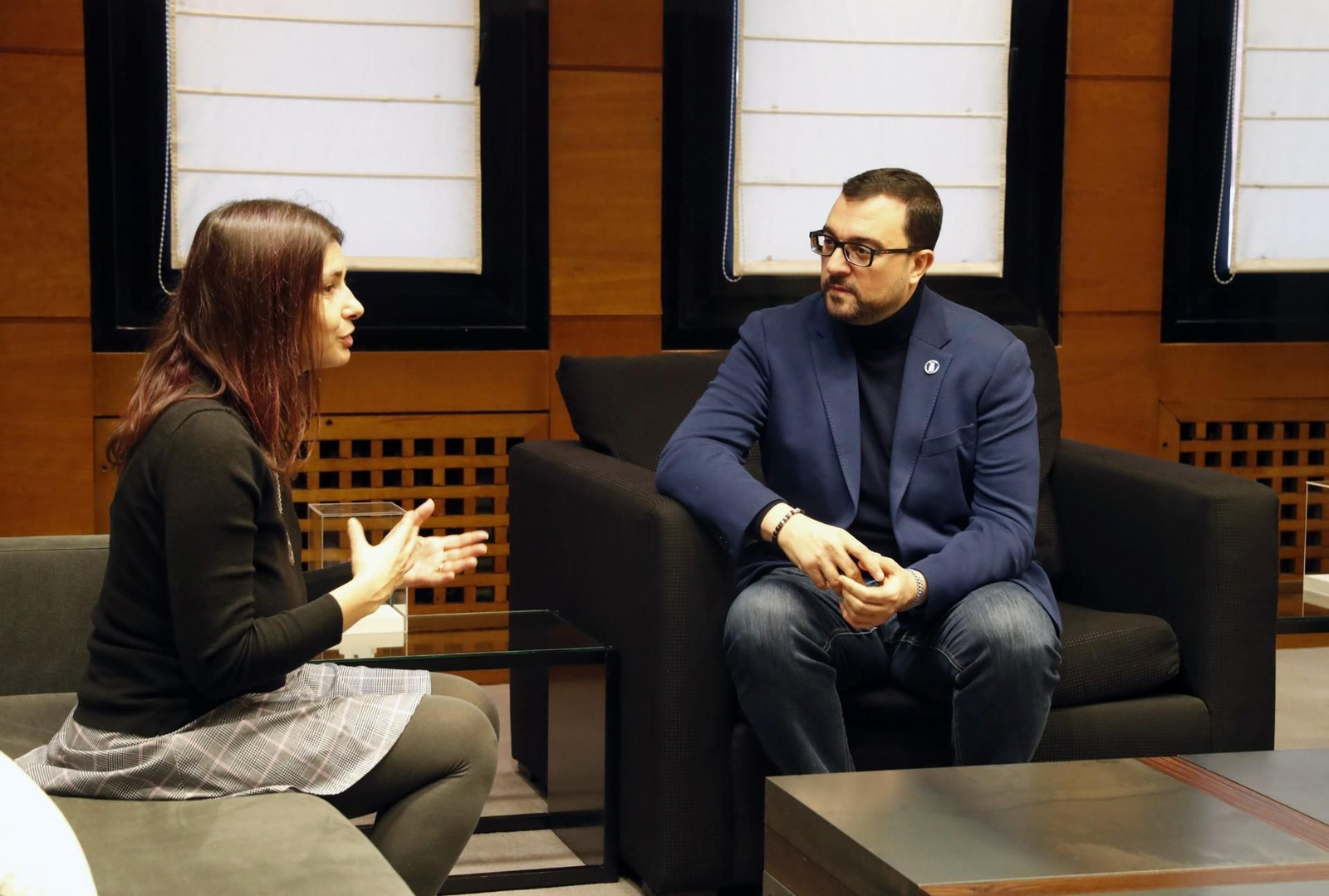 El presidente del Principado, Adrián Barbón y la presidenta del CGCEE este martes en Oviedo.