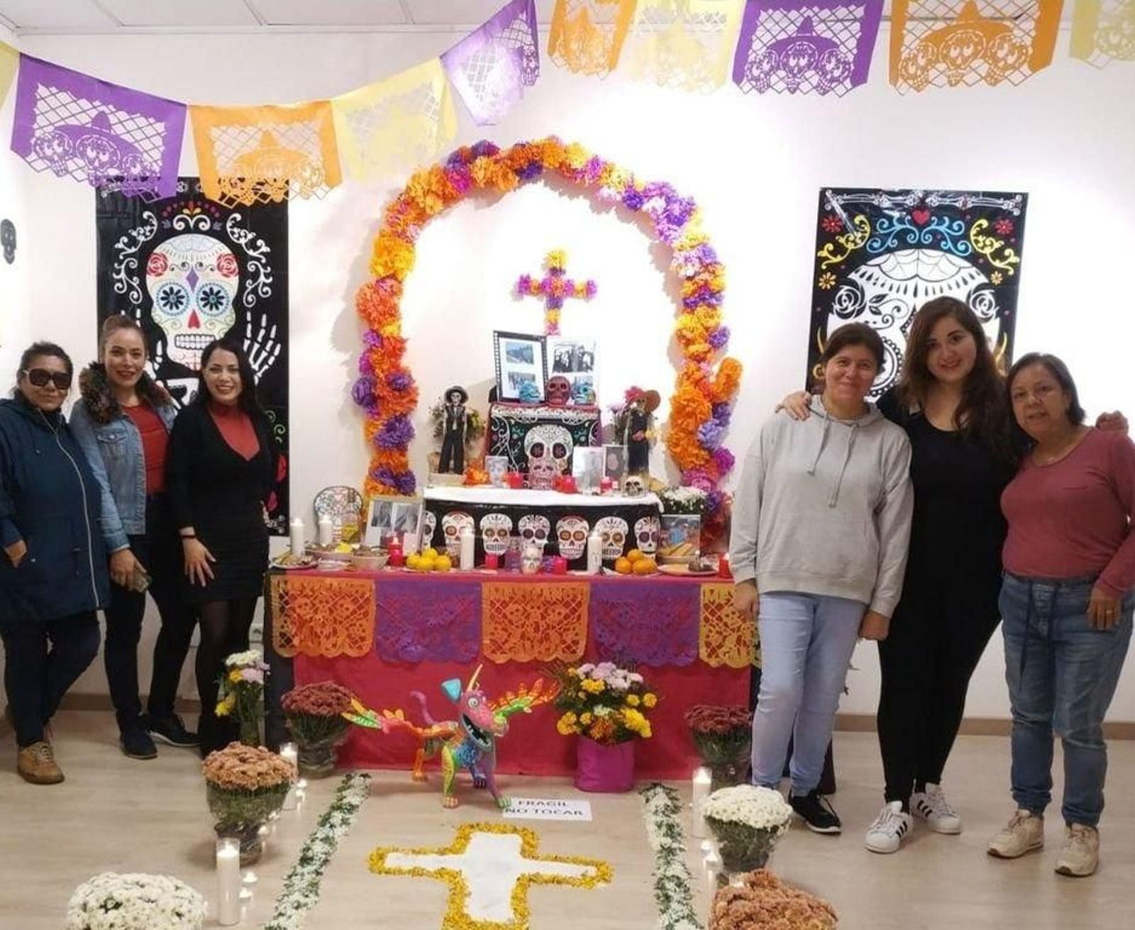Lucero Dámaso presentó el altar méxicano en la Casa das Mulleres, donde hoy descubrirá sus secretos.