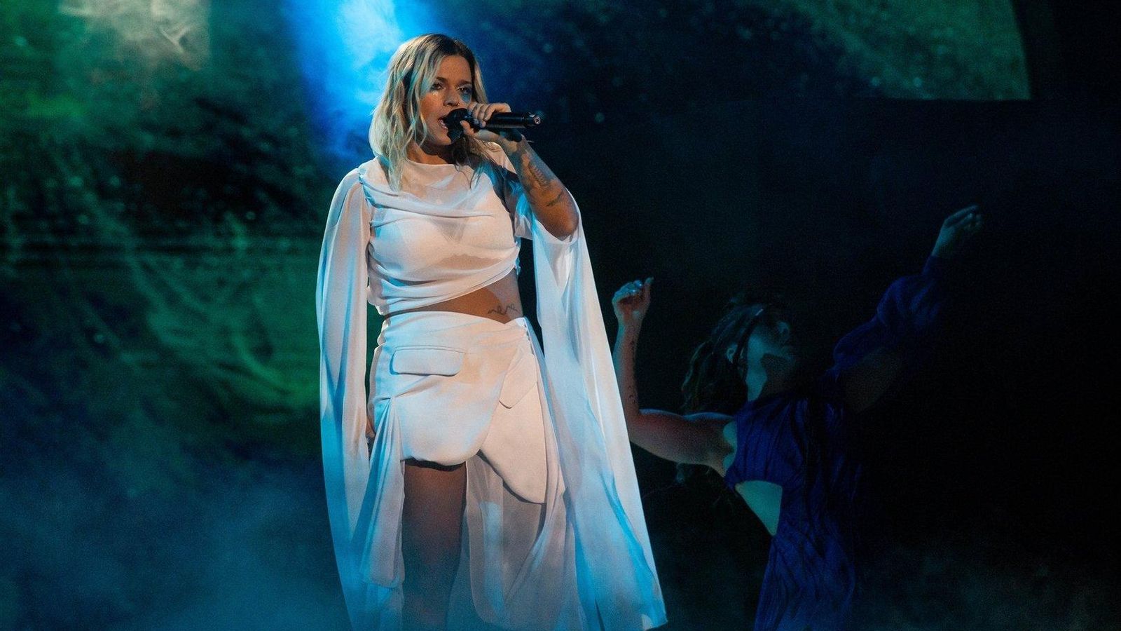 Yoly Saa en su actuación en el Benidorm Fest.