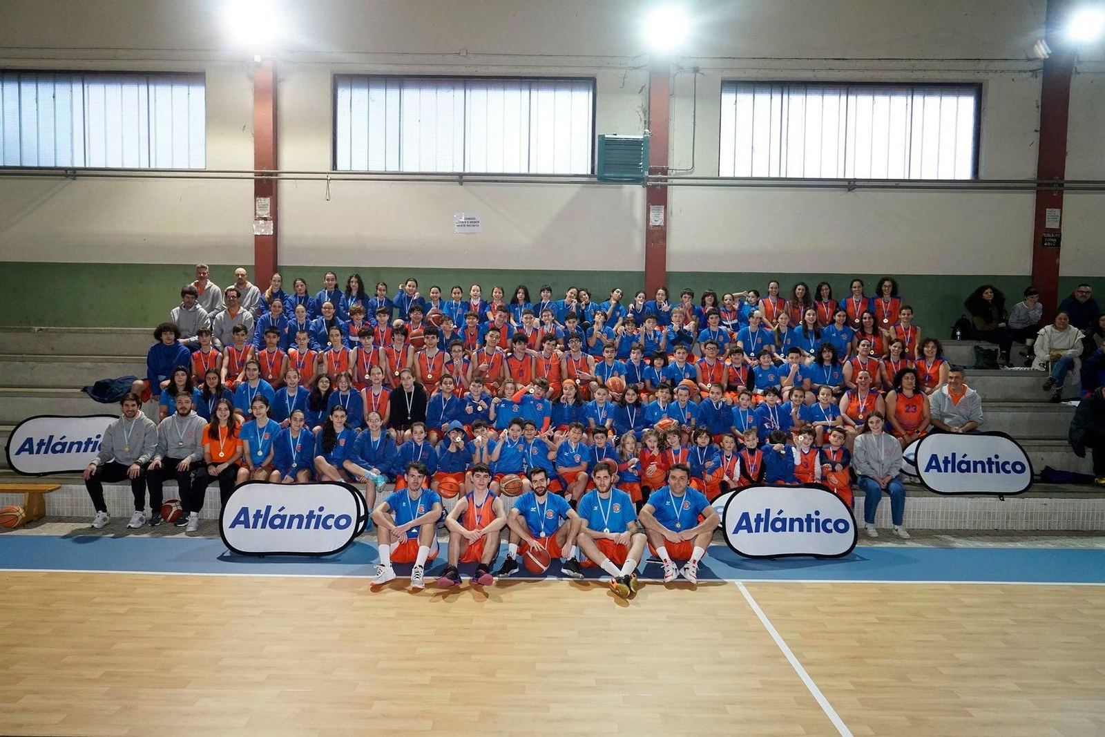 Presentación de los equipos del Club Baloncesto Redondela de la mano de +Deporte Atlántico.