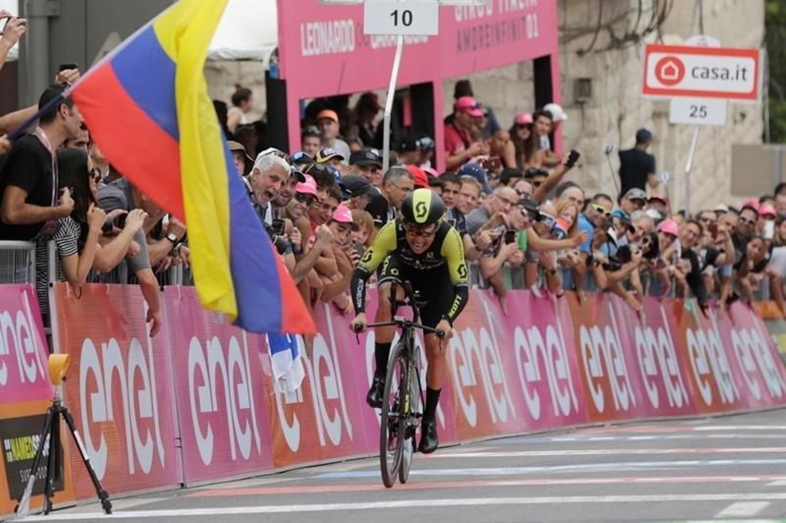 El ciclista colombiano, Johan Esteban Chaves Rubio