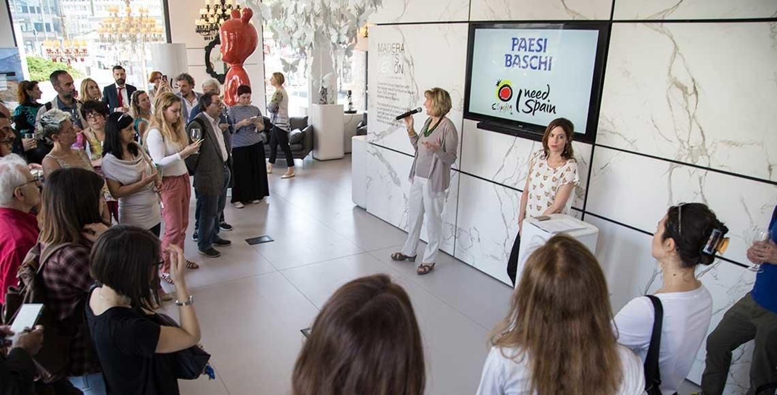 La presentación ha tenido lugar en el establecimiento de la firma Cosentino en esta ciudad del norte de Italia.