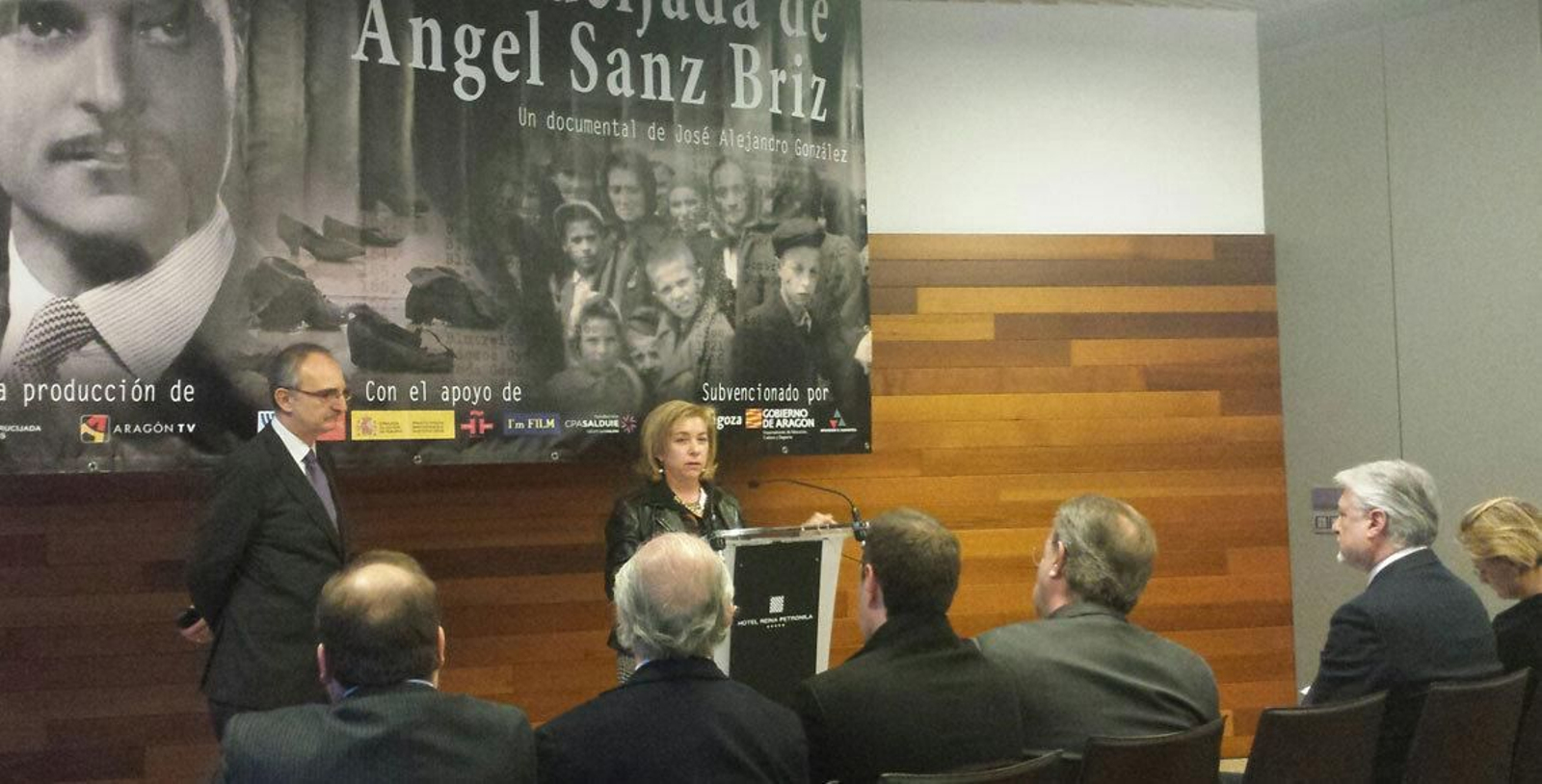 Presentación del documental "La Encrucijada de Sanz Briz", en Zaragoza.