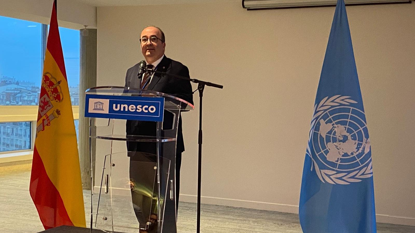 El Embajador ante la UNESCO, Miquel Iceta, dirigiéndose a sus invitados.