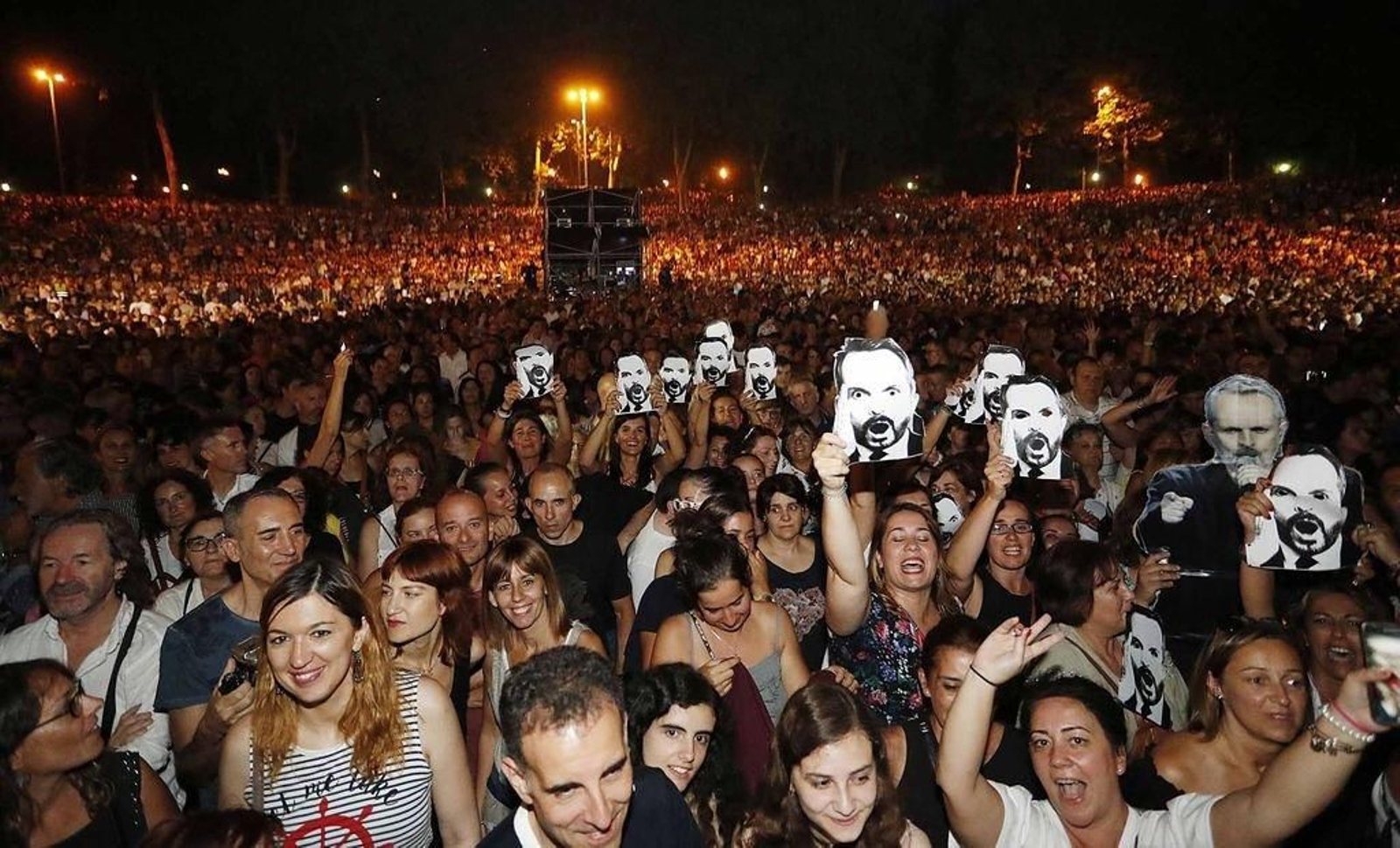 El concierto de Miguel Bosé en Castrelos fue uno de los más numerosos el verano pasado.