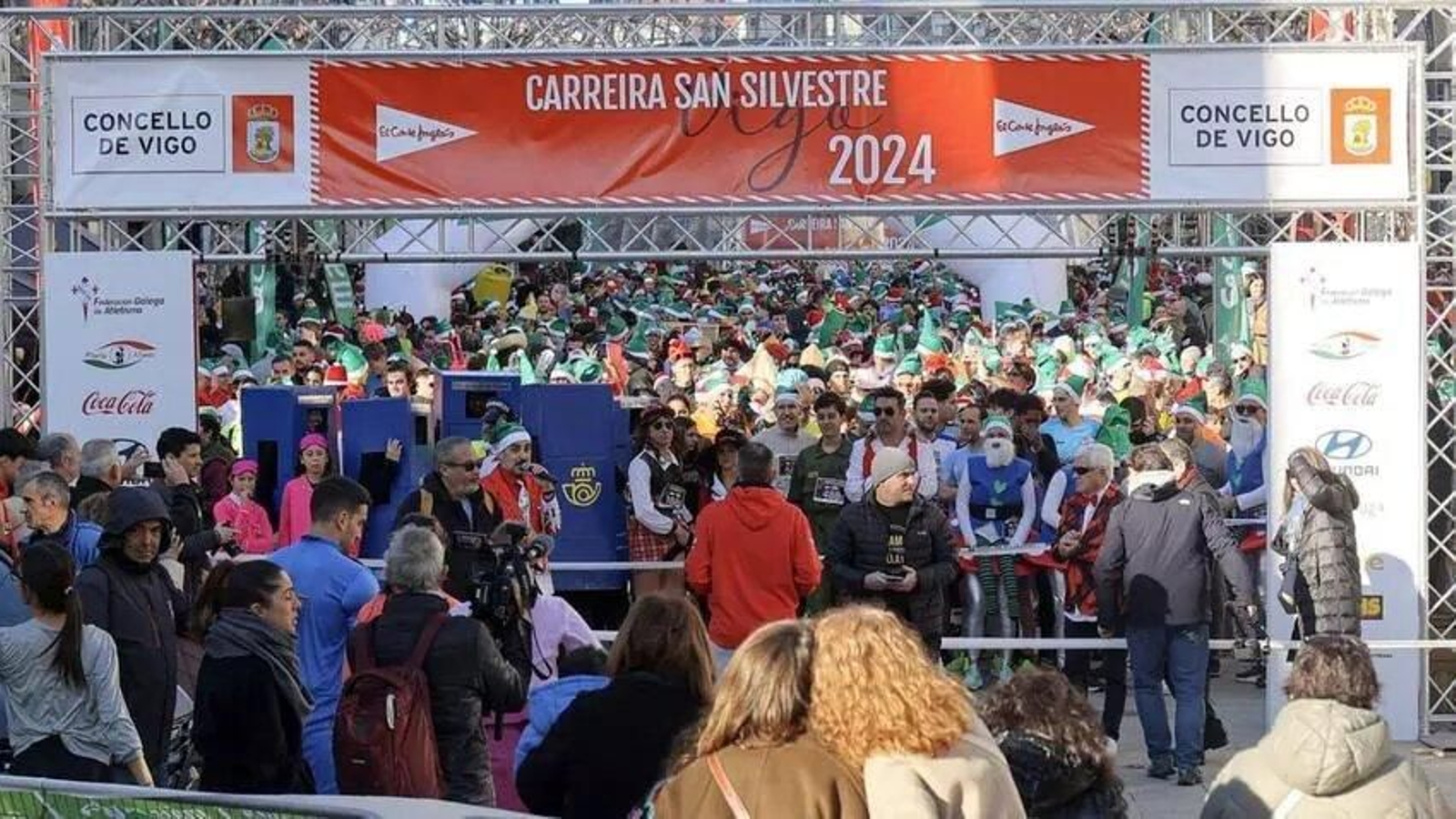 Galería | Vigo corre la San Silvestre 2024 entre multitud de disfraces