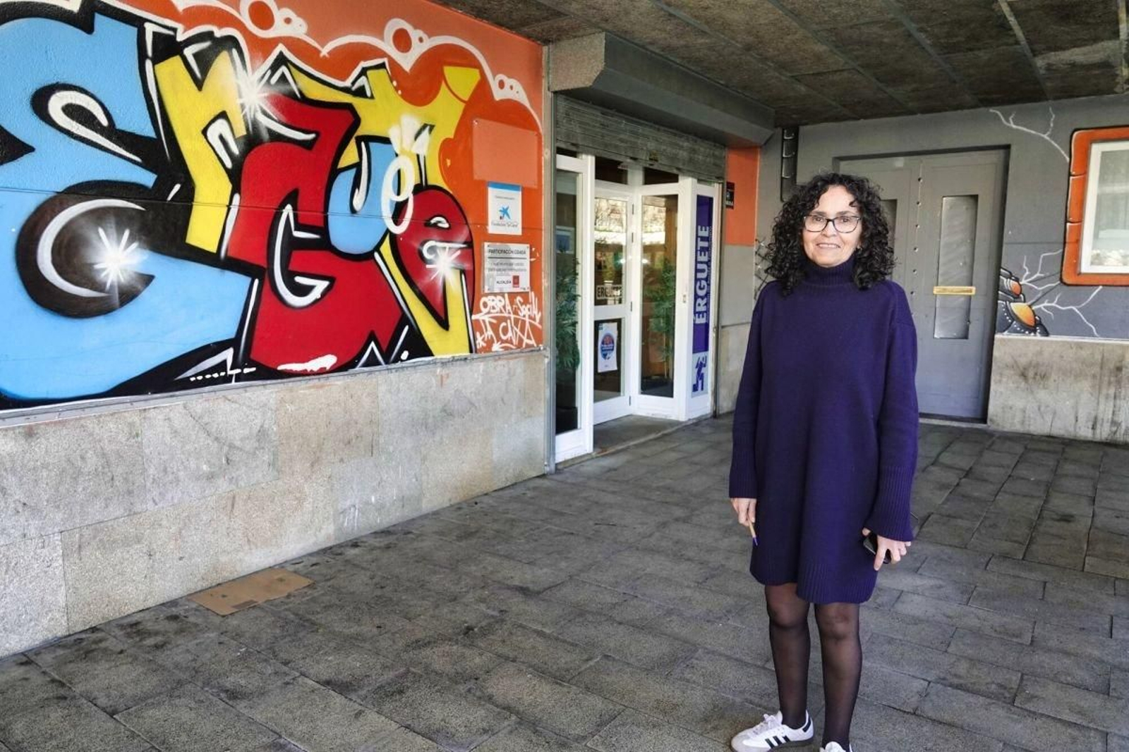 La directora de Érguete y trabajadora social, Elvira Rivas, en la sede.