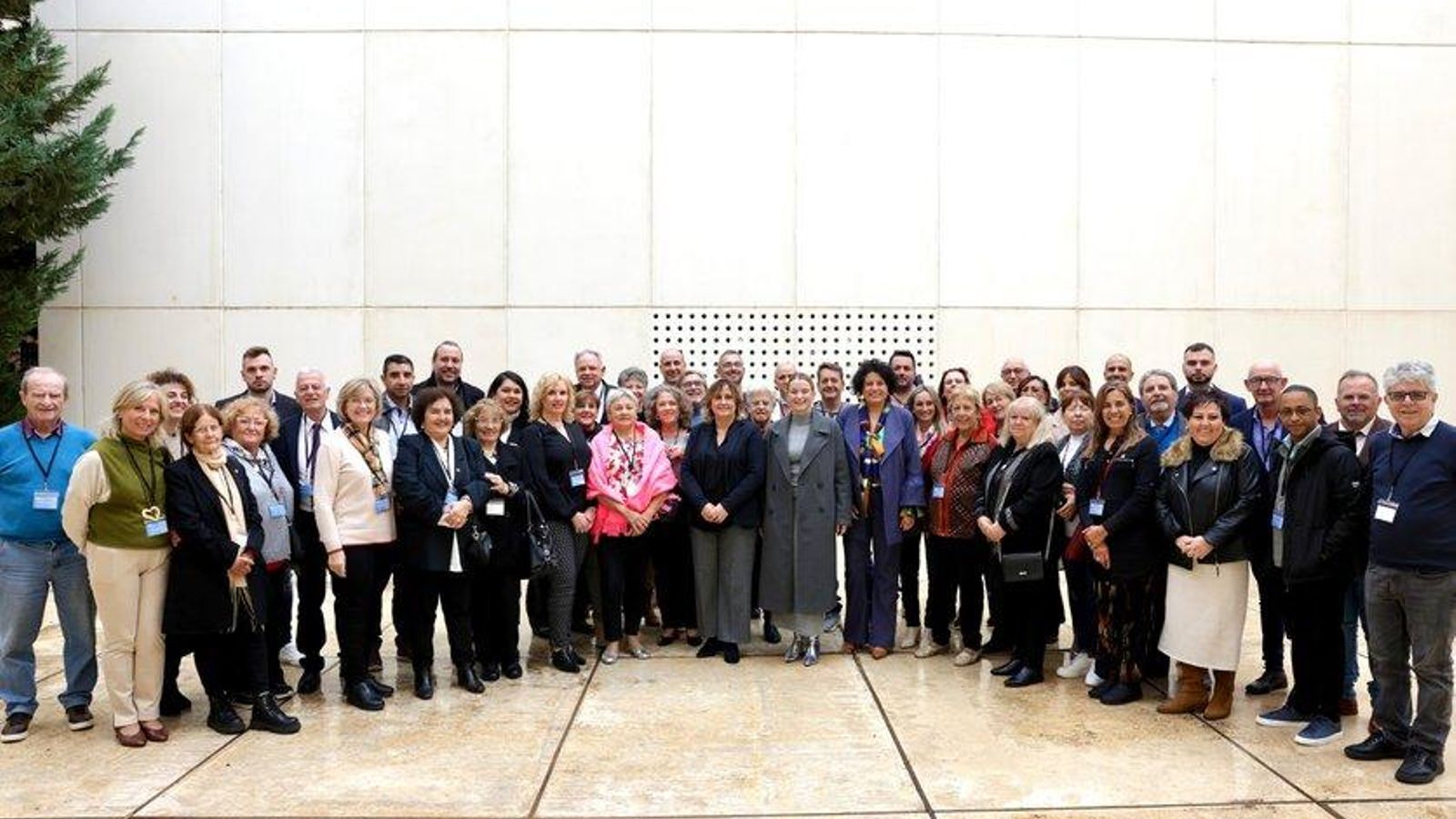 Representantes de 21 comunidades de baleares en el exterior participaron el último plenario.