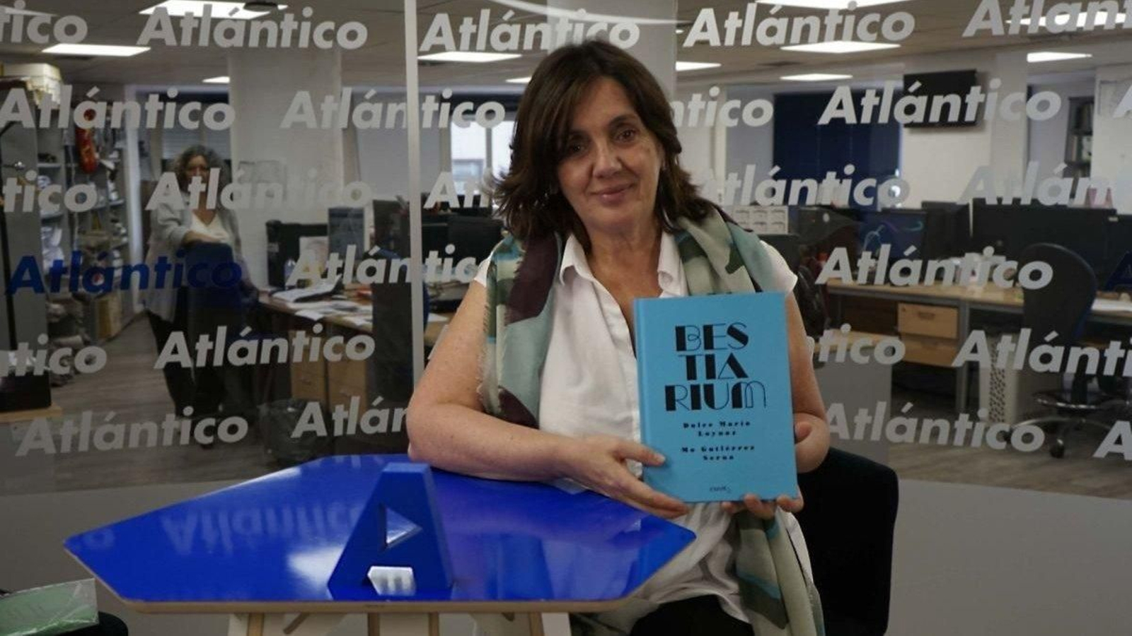 La editora Teresa Zataraín, en el set de Atlántico TV.